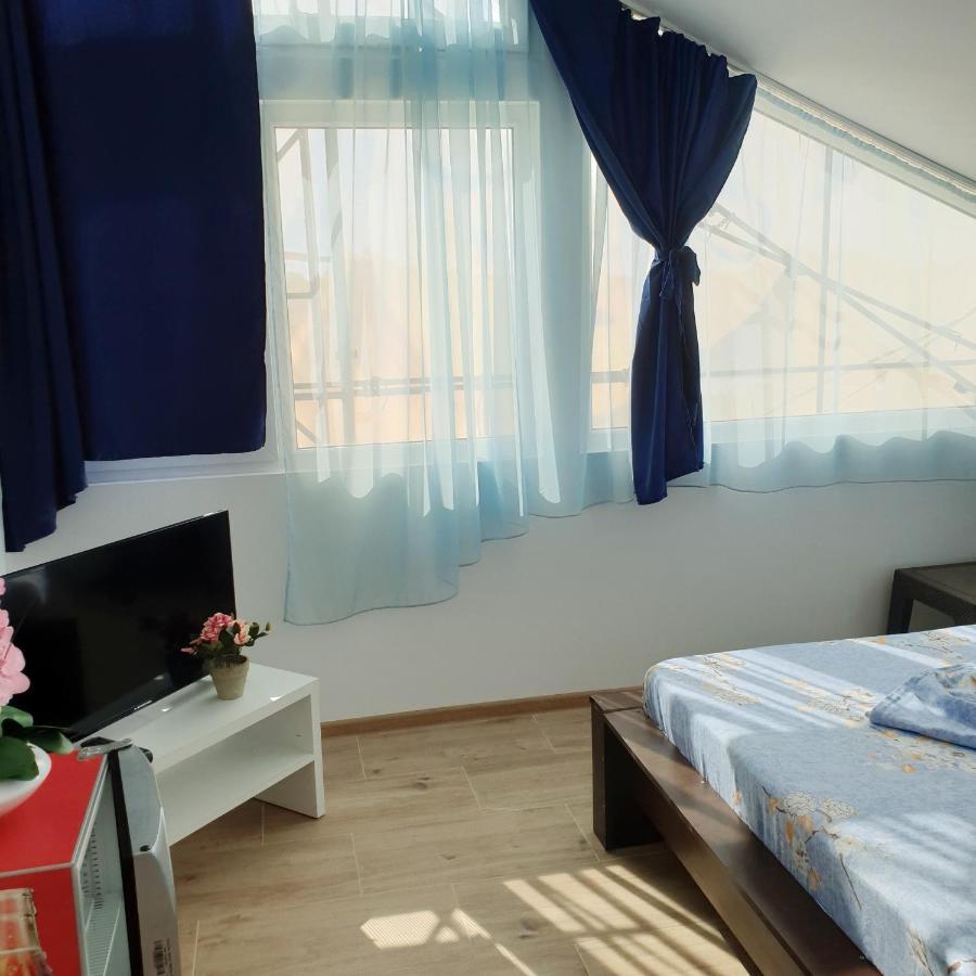 Vila Restaurant Angellys Tuzla Exteriér fotografie