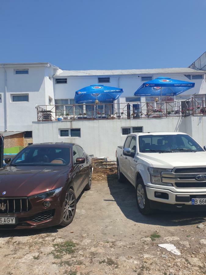 Vila Restaurant Angellys Tuzla Exteriér fotografie